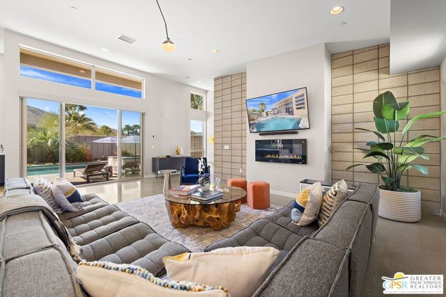 1155 Lucent Court, Palm Springs, CA 92262