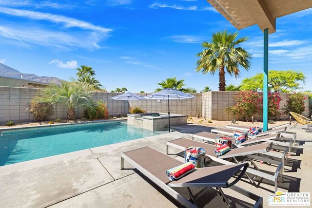 1155 Lucent Court, Palm Springs, CA 92262