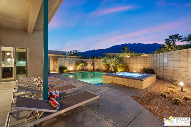 1155 Lucent Court, Palm Springs, CA 92262