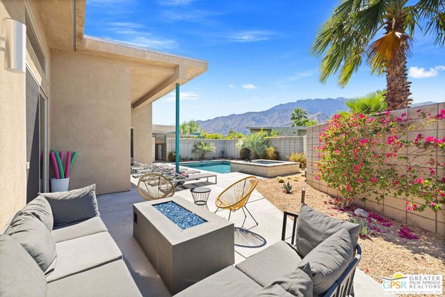 1155 Lucent Court, Palm Springs, CA 92262
