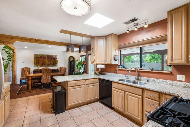 100 Sherlock Court, Corrales, NM 87048