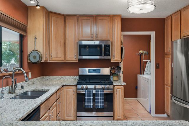 100 Sherlock Court, Corrales, NM 87048