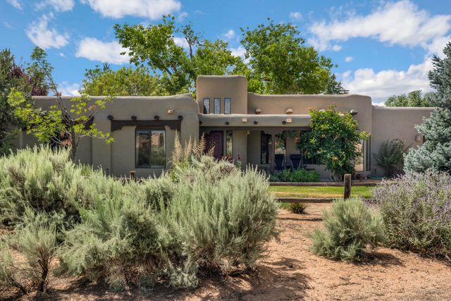 100 Sherlock Court, Corrales, NM 87048