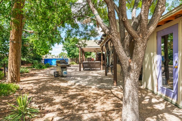 100 Sherlock Court, Corrales, NM 87048