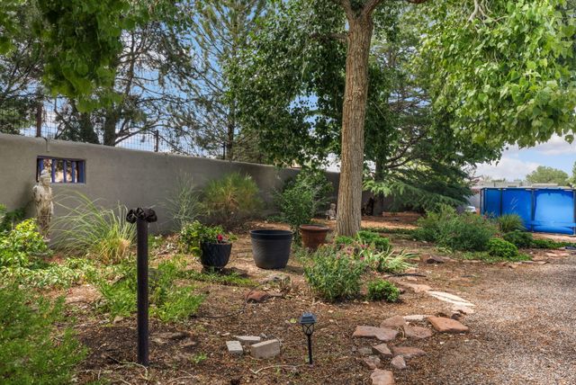 100 Sherlock Court, Corrales, NM 87048