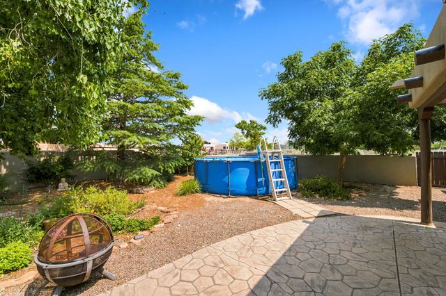 100 Sherlock Court, Corrales, NM 87048