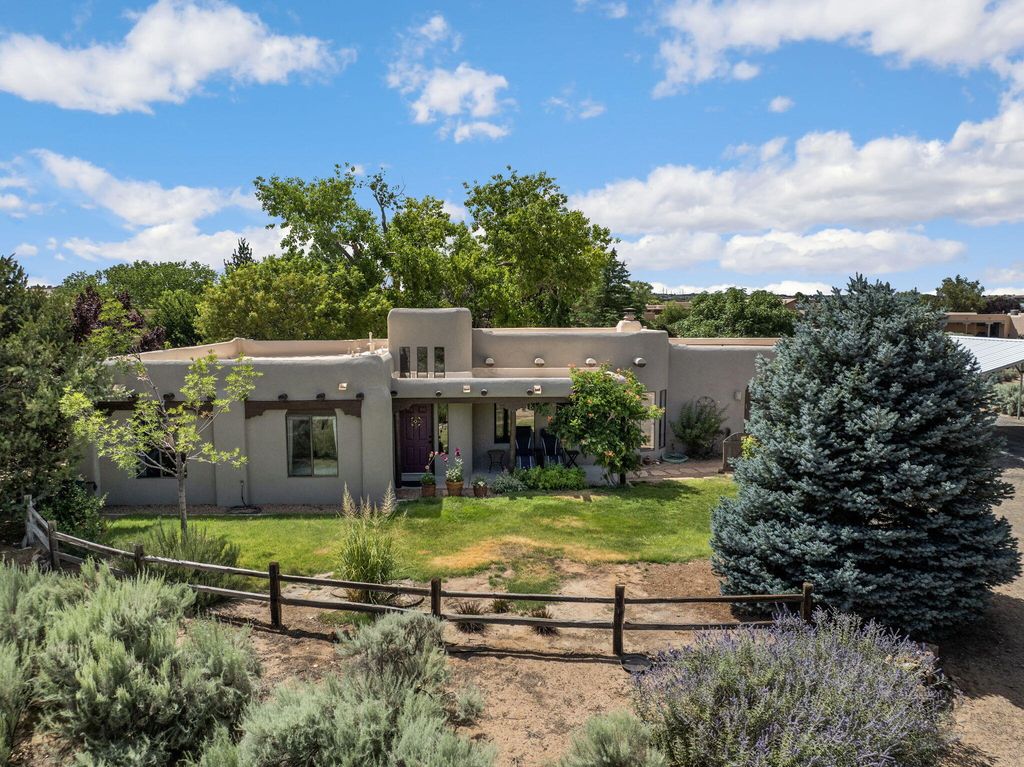 100 Sherlock Court, Corrales, NM 87048