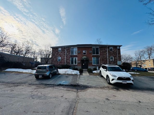 69 W Elm Ter 1, Brockton, MA 02301