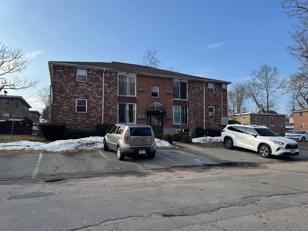 69 W Elm Ter 1, Brockton, MA 02301