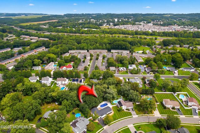 17 Mohawk Drive, Matawan, NJ 07747