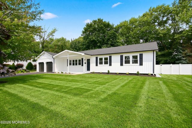 17 Mohawk Drive, Matawan, NJ 07747
