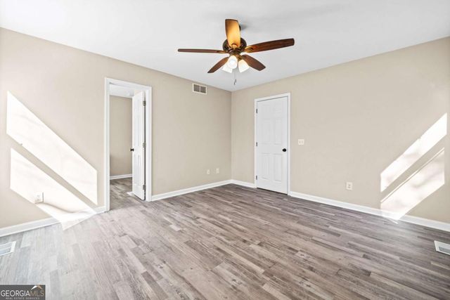 228 Hawkins Farm Circle, Ball Ground, GA 30107