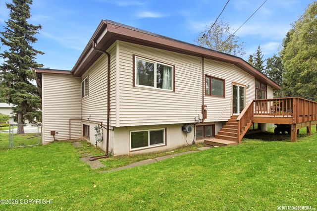 13125 Bay Circle, Anchorage, AK 99515