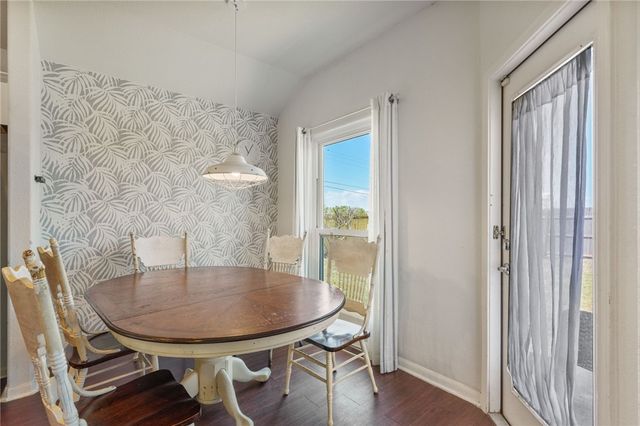 1000 Imperial St, Portland, TX 78374