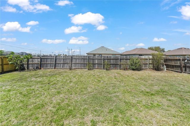1000 Imperial St, Portland, TX 78374