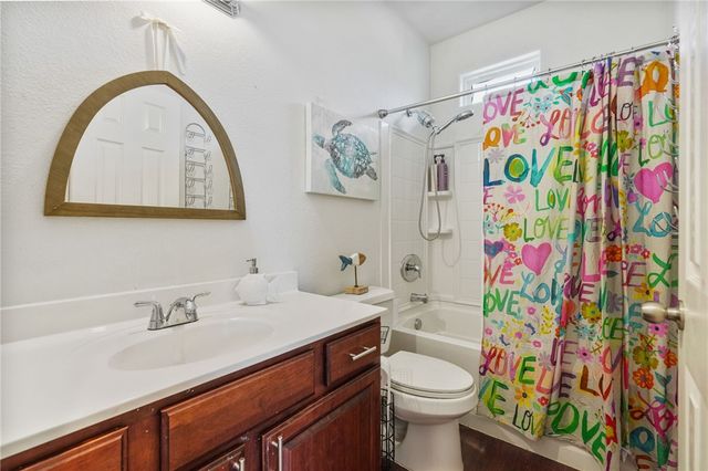 1000 Imperial St, Portland, TX 78374