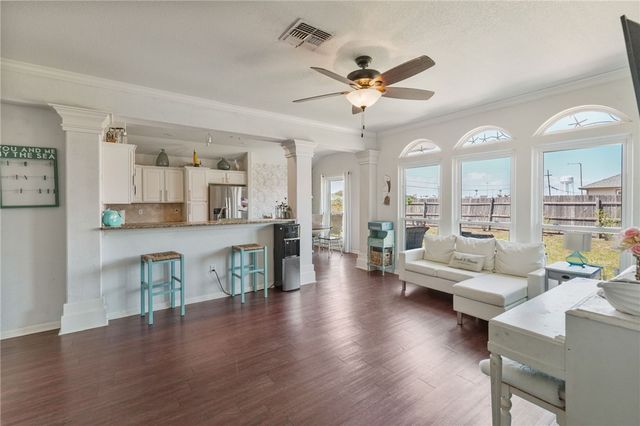 1000 Imperial St, Portland, TX 78374