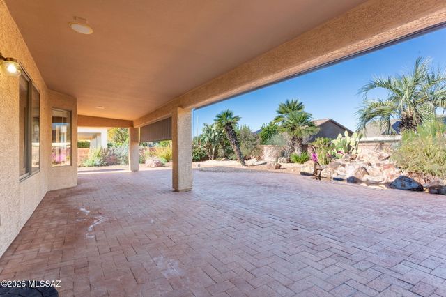1047 N Cowboy Canyon Drive, Green Valley, AZ 85614