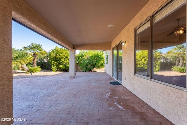 1047 N Cowboy Canyon Drive, Green Valley, AZ 85614