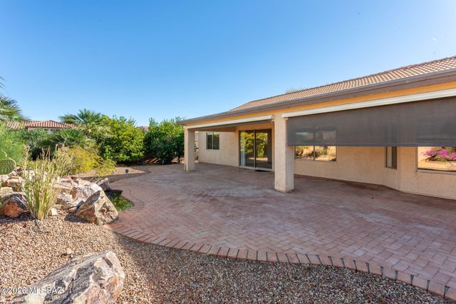 1047 N Cowboy Canyon Drive, Green Valley, AZ 85614