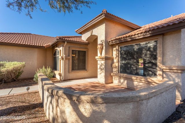 1047 N Cowboy Canyon Drive, Green Valley, AZ 85614
