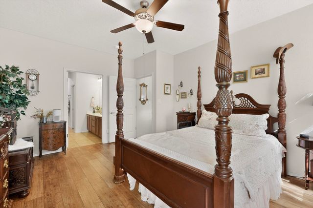 2700 Rio Del Norte, Santa Fe, NM 87507