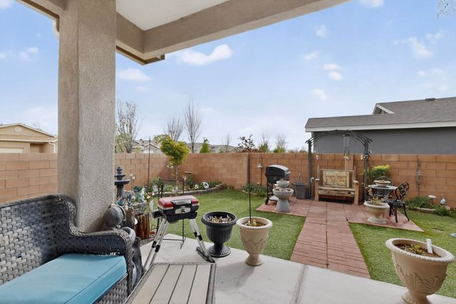 2700 Rio Del Norte, Santa Fe, NM 87507