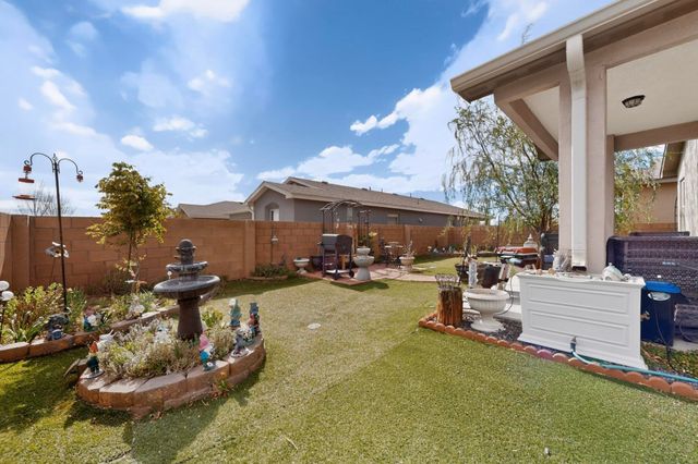 2700 Rio Del Norte, Santa Fe, NM 87507