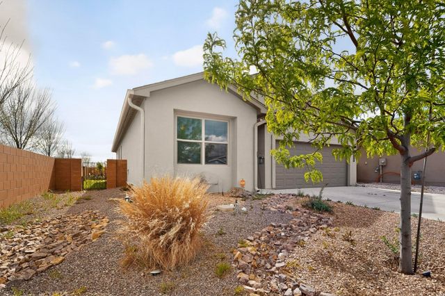 2700 Rio Del Norte, Santa Fe, NM 87507