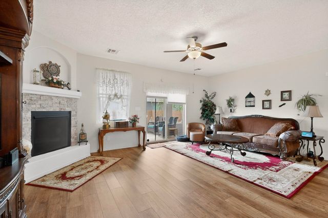 2700 Rio Del Norte, Santa Fe, NM 87507