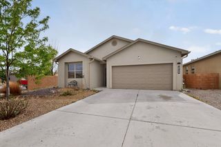 2700 Rio Del Norte, Santa Fe, NM 87507