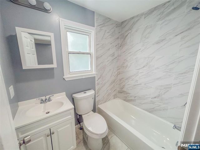 413 S 16th Street, Newark, NJ 07103