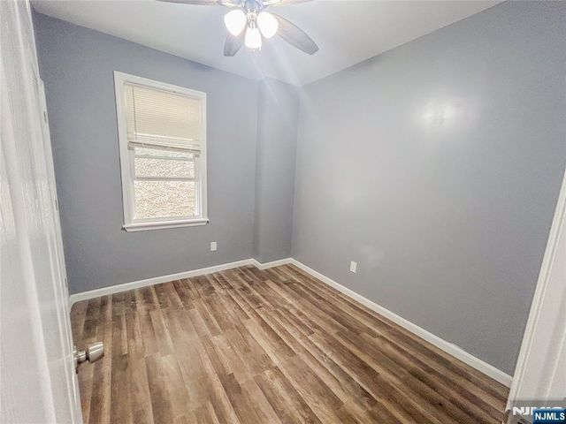 413 S 16th Street, Newark, NJ 07103