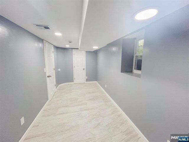 413 S 16th Street, Newark, NJ 07103