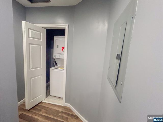 413 S 16th Street, Newark, NJ 07103