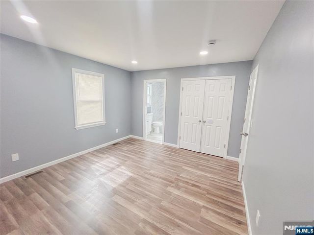 413 S 16th Street, Newark, NJ 07103