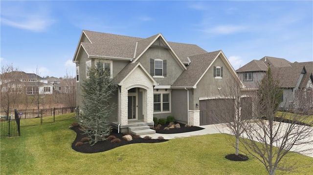 16200 Stearns Street, Overland Park, KS 66221