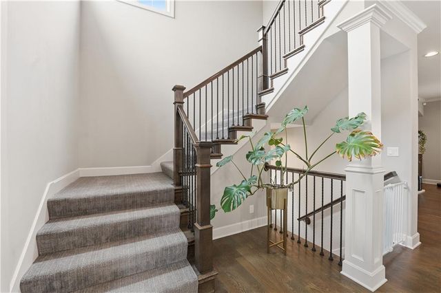 16200 Stearns Street, Overland Park, KS 66221