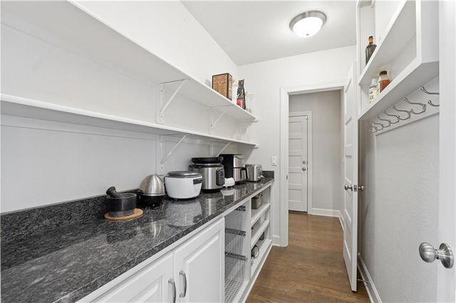 16200 Stearns Street, Overland Park, KS 66221