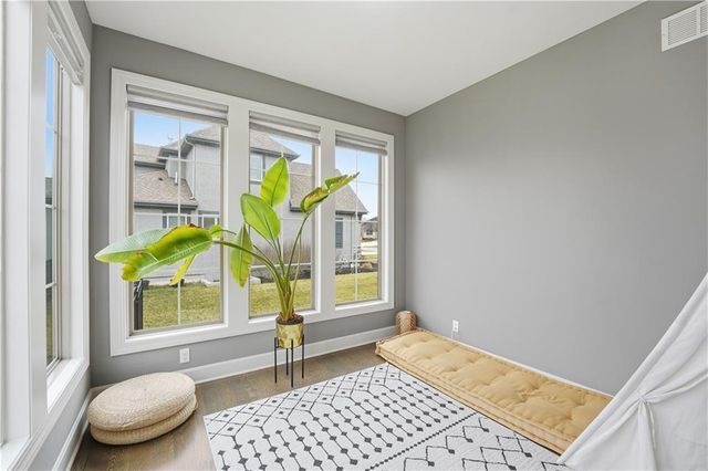 16200 Stearns Street, Overland Park, KS 66221