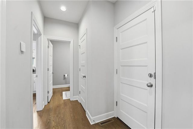 16200 Stearns Street, Overland Park, KS 66221