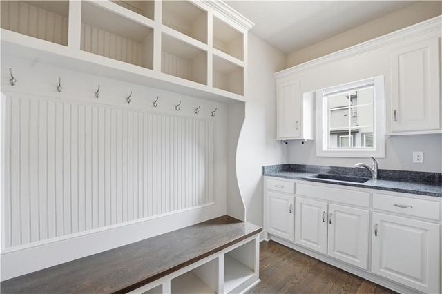 16200 Stearns Street, Overland Park, KS 66221