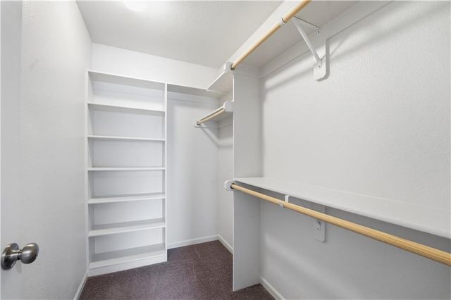 16200 Stearns Street, Overland Park, KS 66221