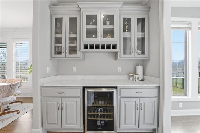 16200 Stearns Street, Overland Park, KS 66221