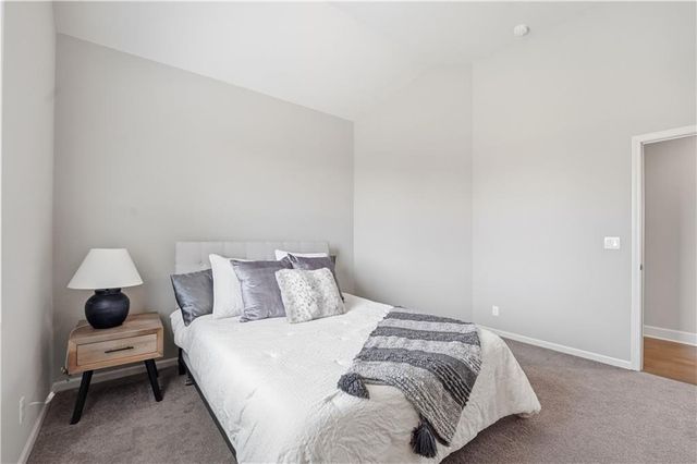 16200 Stearns Street, Overland Park, KS 66221