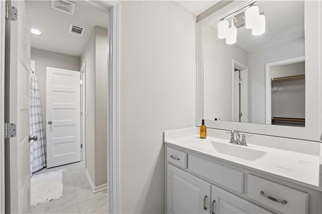 16200 Stearns Street, Overland Park, KS 66221