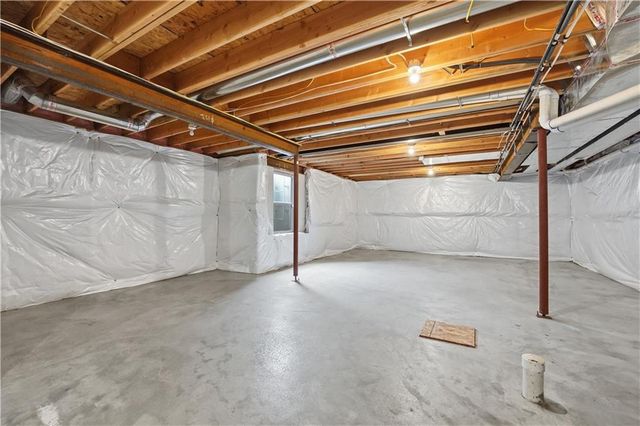 16200 Stearns Street, Overland Park, KS 66221