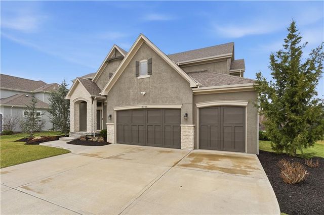16200 Stearns Street, Overland Park, KS 66221