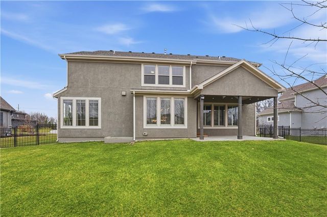 16200 Stearns Street, Overland Park, KS 66221