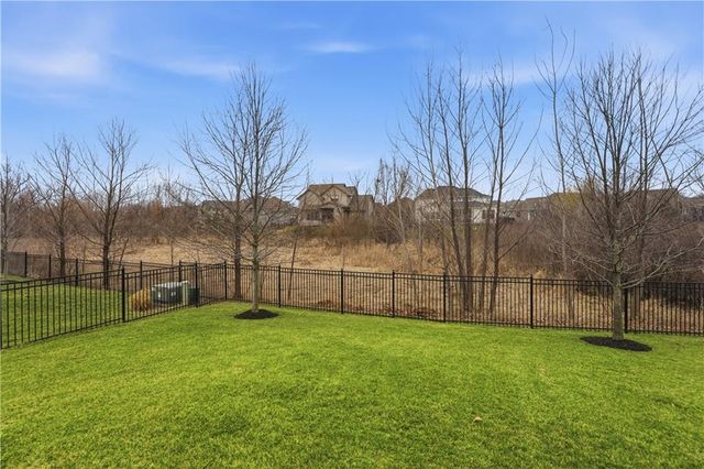 16200 Stearns Street, Overland Park, KS 66221